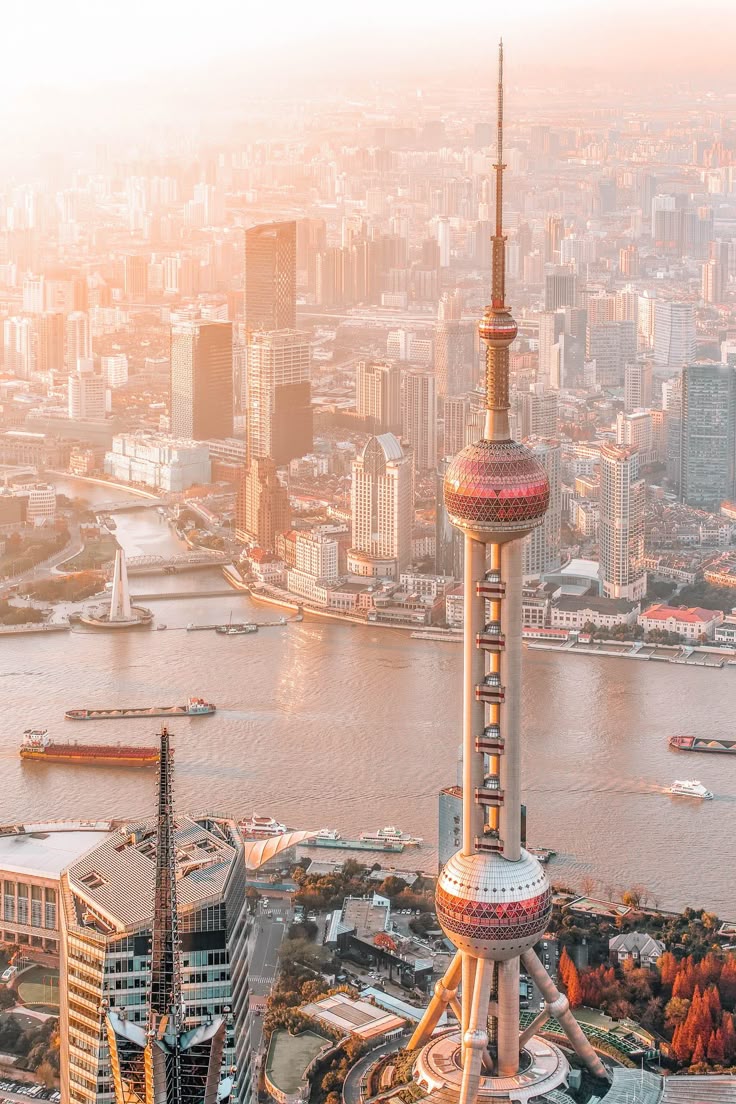we are_ <br>Shanghaï