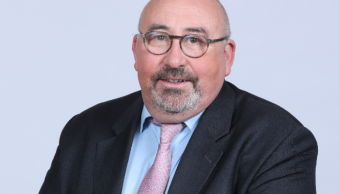 Emmanuel Lechypre : voix incontournable de BFM Business