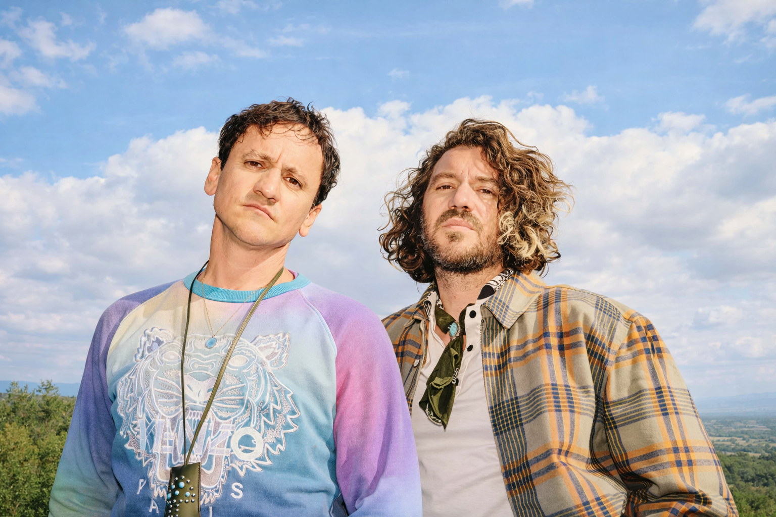 Elephanz - Phénomène international